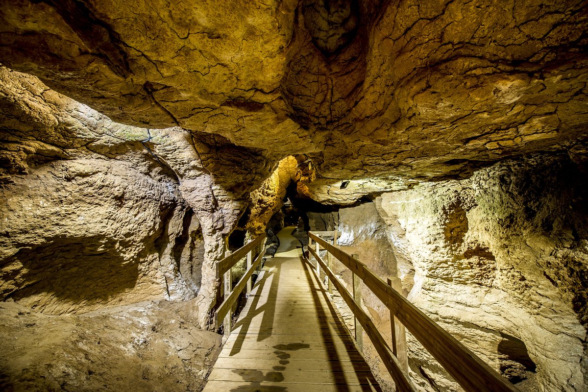 Geoparc Coves del Toll